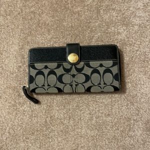 Coach Signature Black & Gray Wallet